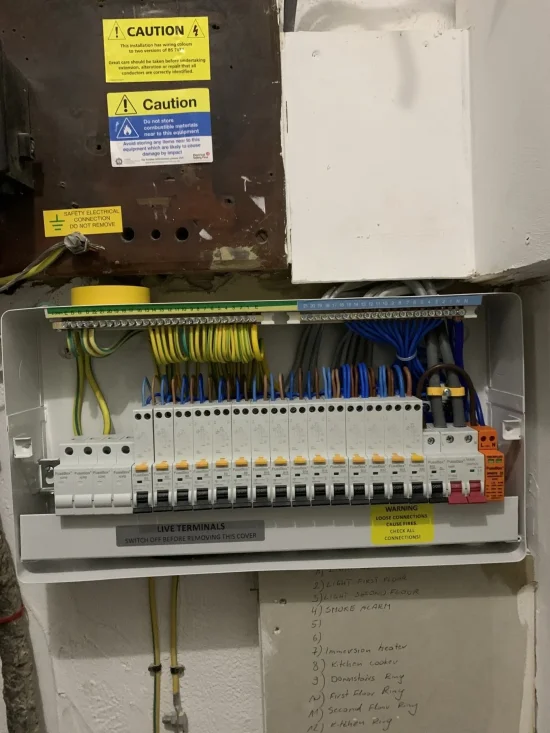  | Snow White Electricians