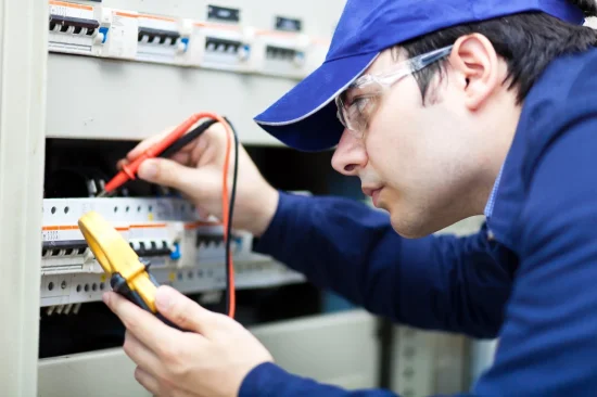  | Snow White Electricians
