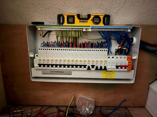  | Snow White Electricians